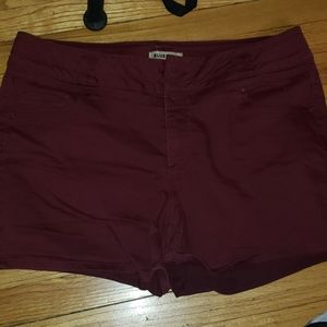 Plus Size maroon shorts